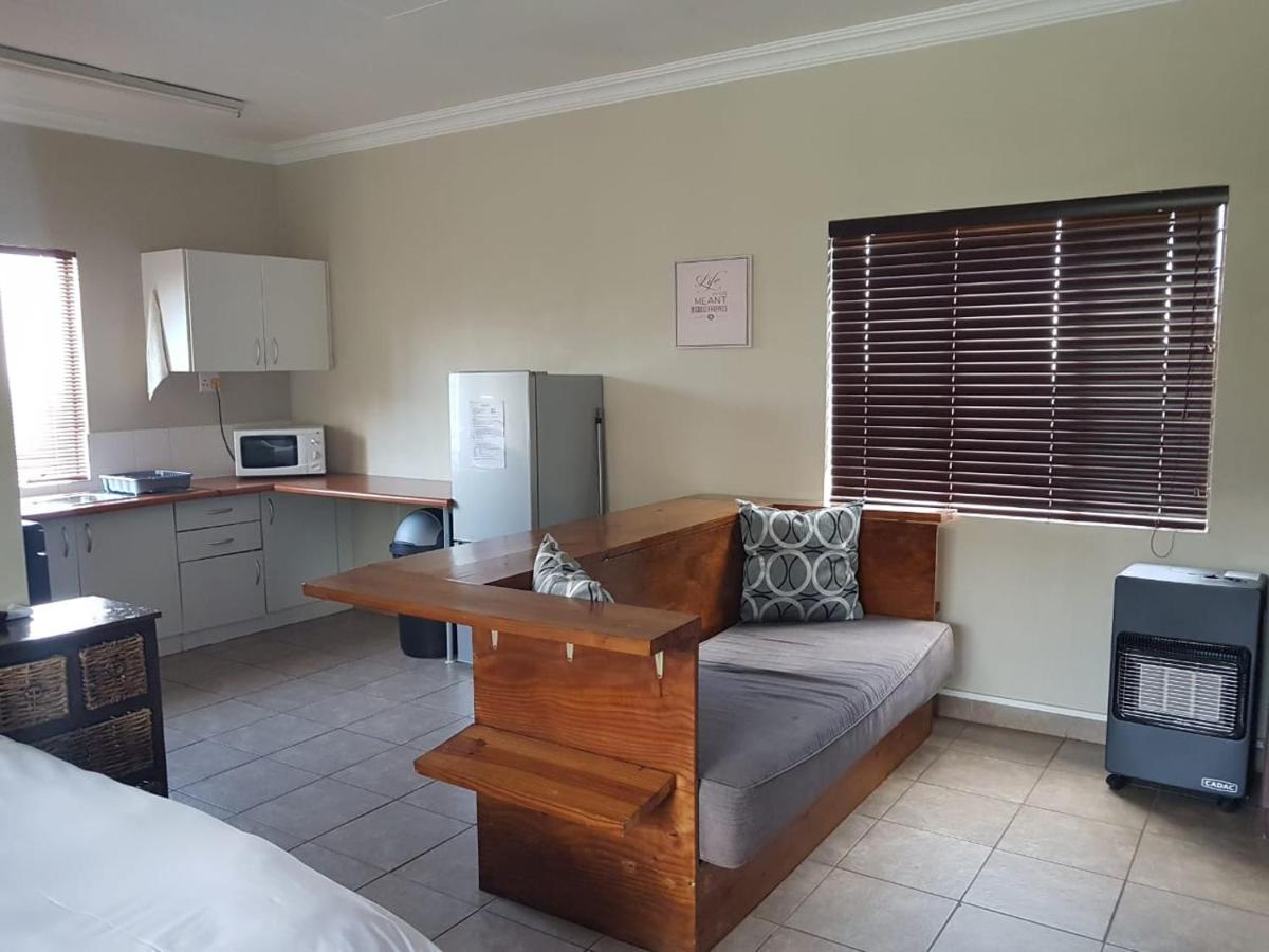 Private Apartments & Biz Stays Pretoria Exterior photo
