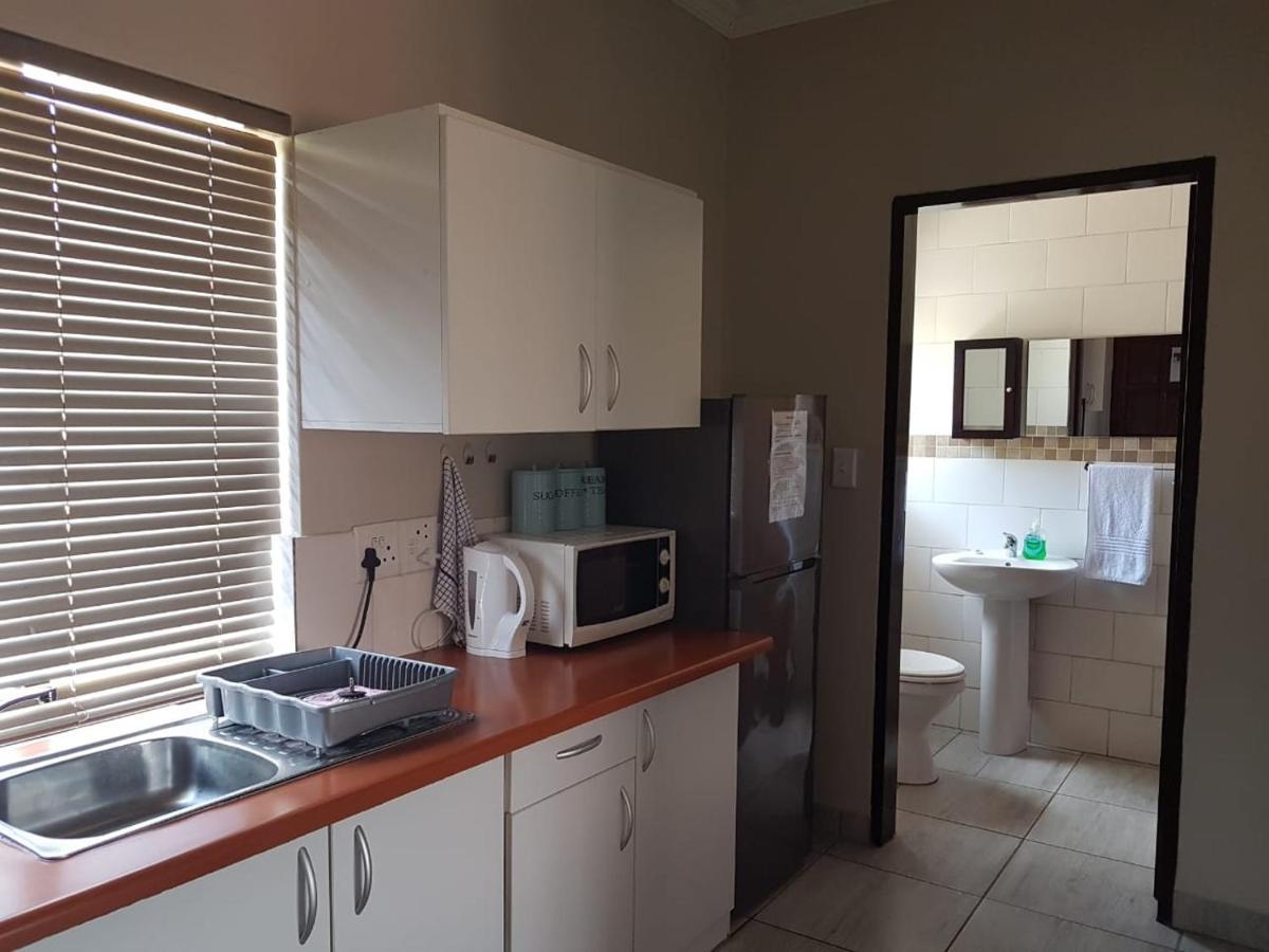 Private Apartments & Biz Stays Pretoria Exterior photo