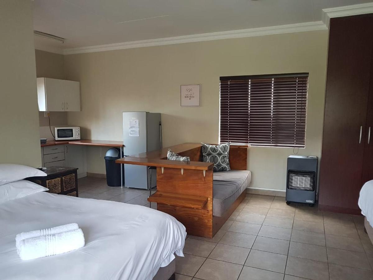 Private Apartments & Biz Stays Pretoria Exterior photo