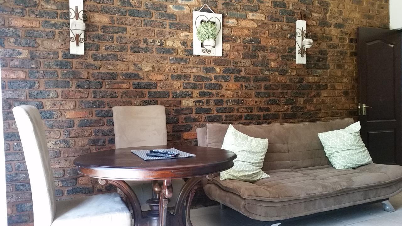Private Apartments & Biz Stays Pretoria Exterior photo