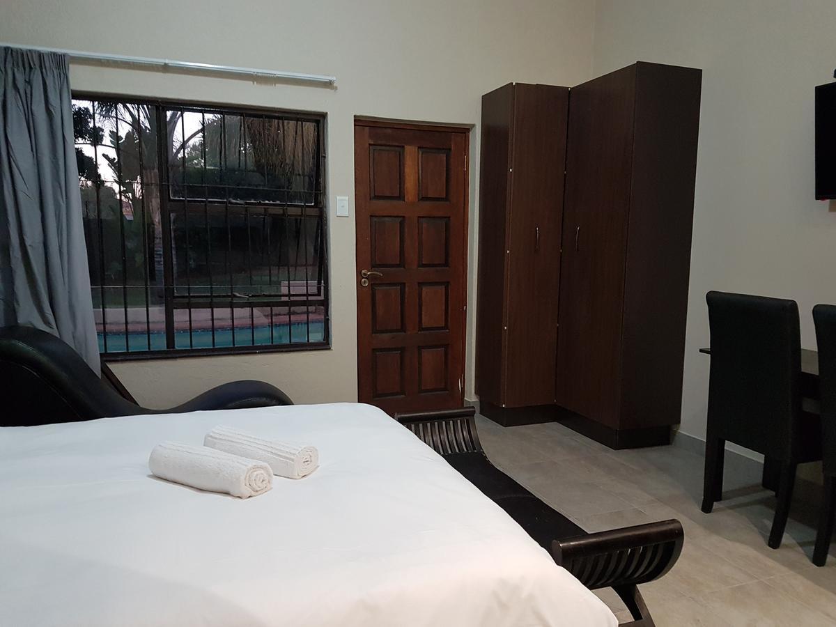 Private Apartments & Biz Stays Pretoria Exterior photo